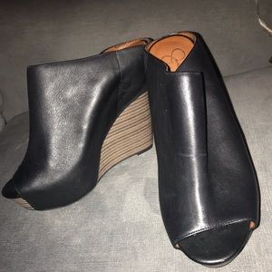Heels like new